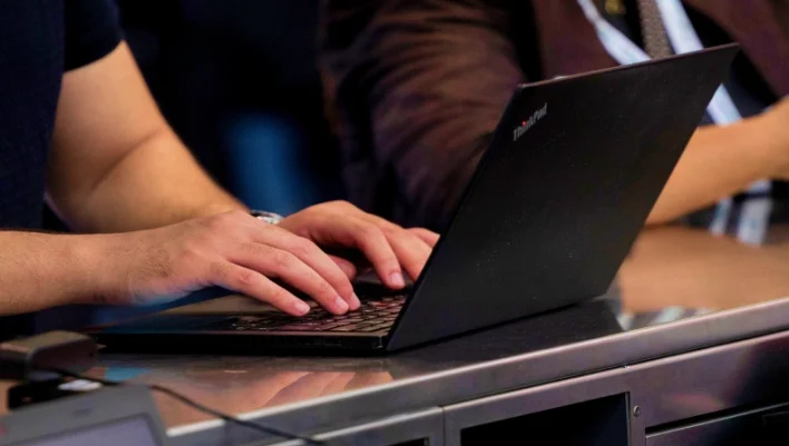 Lenovo_Laptop_Hire